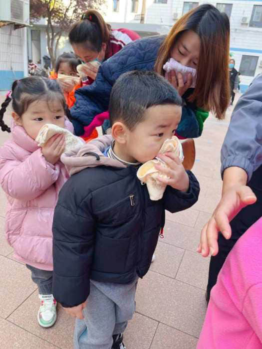 石家莊私立第一中學幼兒園“大手拉小手 幸福平安行”消防安全逃生親子演練活動圓滿成功！