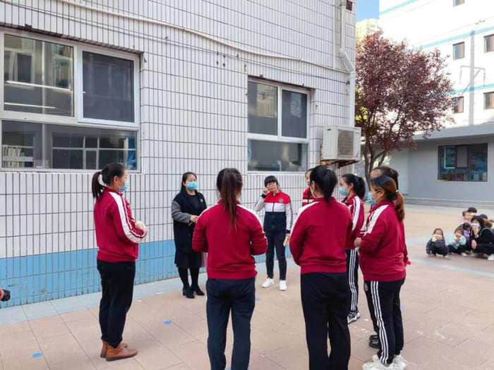 石家莊私立第一中學幼兒園“大手拉小手 幸福平安行”消防安全逃生親子演練活動圓滿成功！