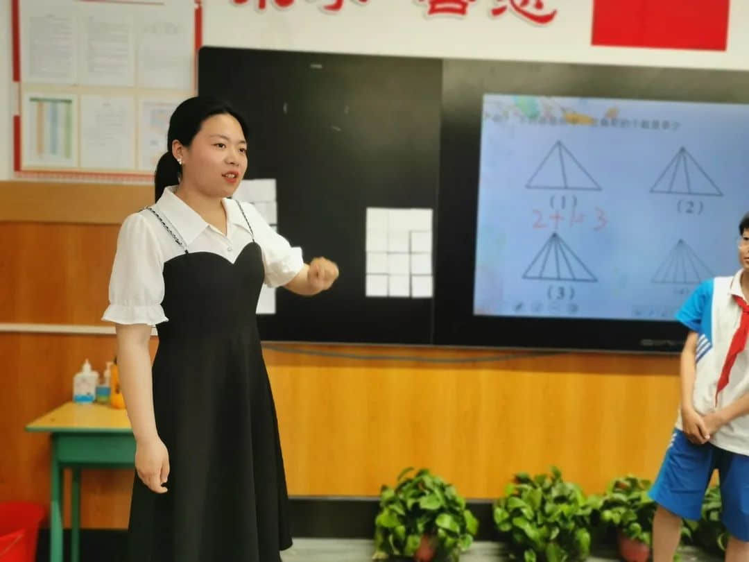 【教學(xué)節(jié)·校本課程】“智慧花開(kāi) 悅動(dòng)課堂”第一屆教學(xué)節(jié)暨家長(zhǎng)開(kāi)放日（三、四年級(jí)）