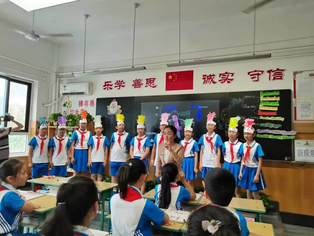 【教學(xué)節(jié)·校本課程】“智慧花開(kāi) 悅動(dòng)課堂”第一屆教學(xué)節(jié)暨家長(zhǎng)開(kāi)放日（三、四年級(jí)）