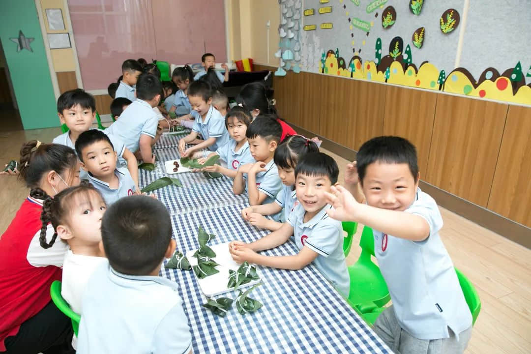 童心向黨慶六一 家校共育過端午--私立一中附屬幼兒園云端兒童節(jié)活動