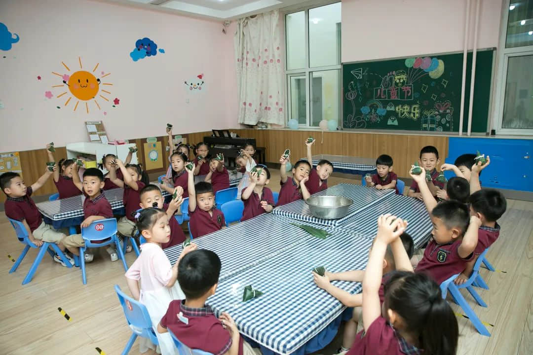 童心向黨慶六一 家校共育過端午--私立一中附屬幼兒園云端兒童節(jié)活動