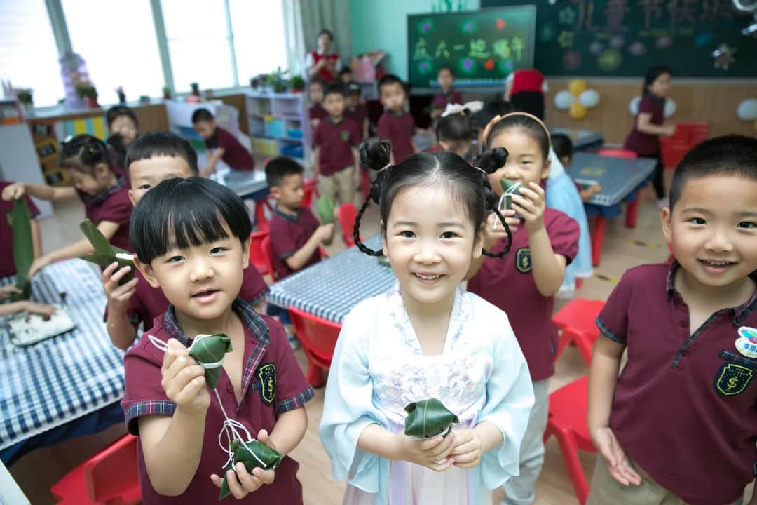 童心向黨慶六一 家校共育過端午--私立一中附屬幼兒園云端兒童節(jié)活動