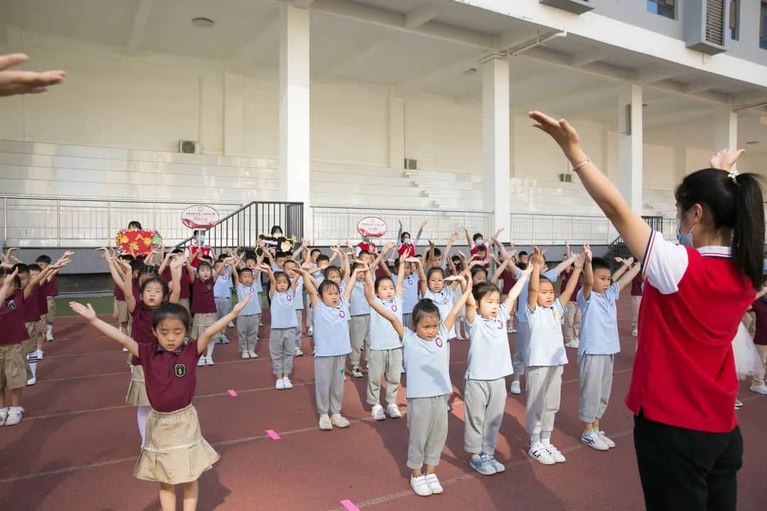 童心向黨慶六一 家校共育過端午--私立一中附屬幼兒園云端兒童節(jié)活動