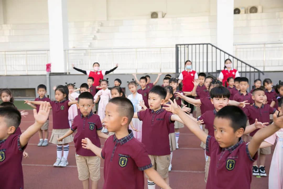 童心向黨慶六一 家校共育過端午--私立一中附屬幼兒園云端兒童節(jié)活動