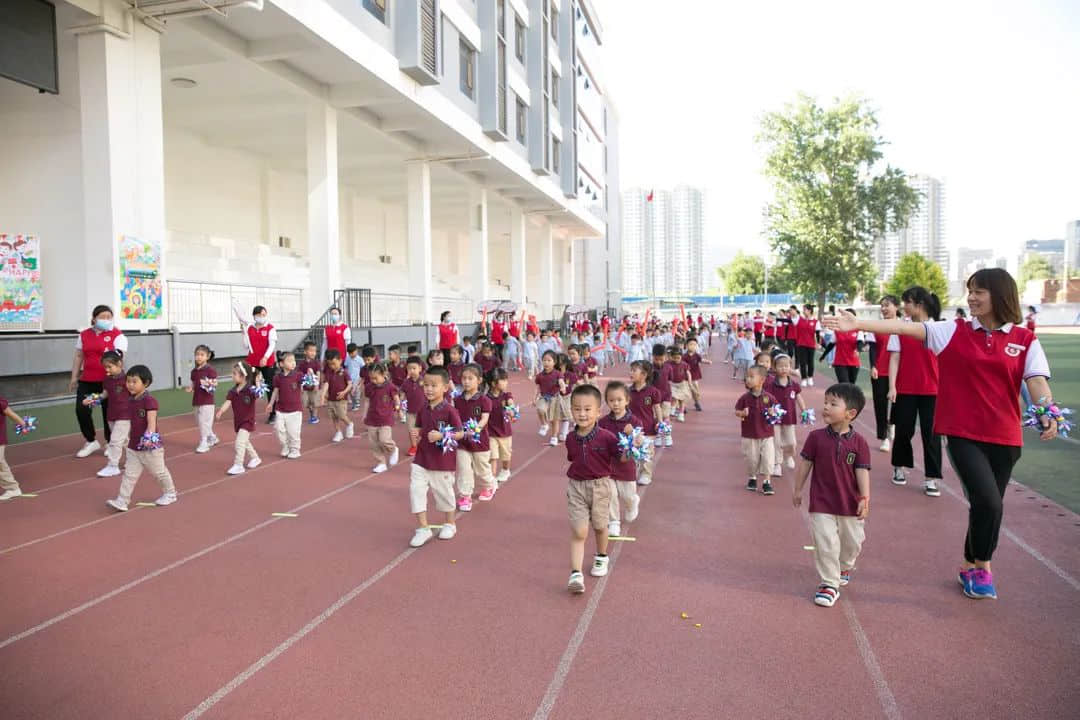 童心向黨慶六一 家校共育過端午--私立一中附屬幼兒園云端兒童節(jié)活動