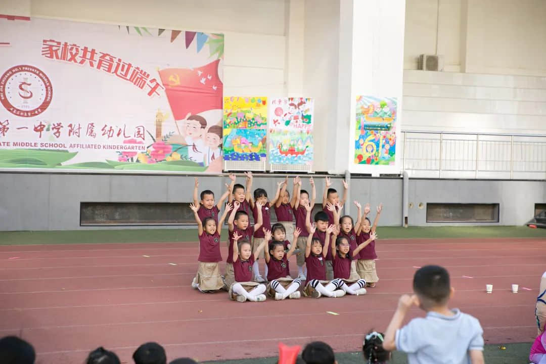 童心向黨慶六一 家校共育過端午--私立一中附屬幼兒園云端兒童節(jié)活動