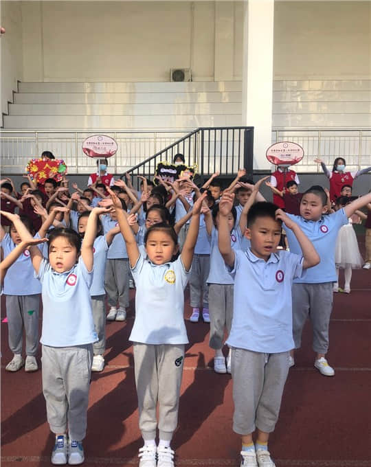 童心向黨慶六一 家校共育過端午--私立一中附屬幼兒園云端兒童節(jié)活動