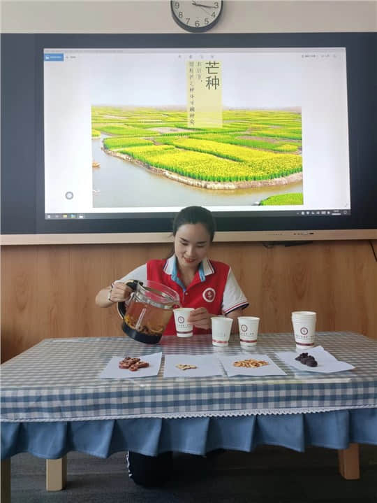 芒種芒種、幸福播種——私立一中附屬幼兒園24節(jié)氣“芒種”主題活動(dòng)