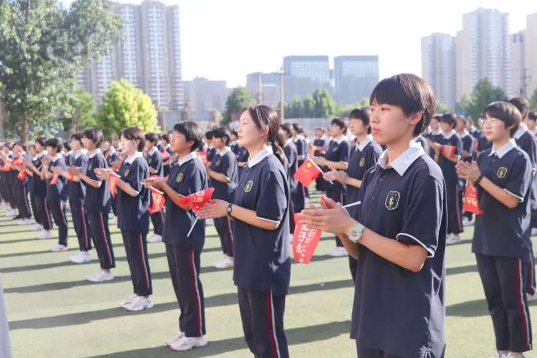 憶往昔崢嶸歲月 展未來(lái)續(xù)寫輝煌丨石家莊私立第一中學(xué)初三畢業(yè)典禮暨中考沖刺動(dòng)員大會(huì)