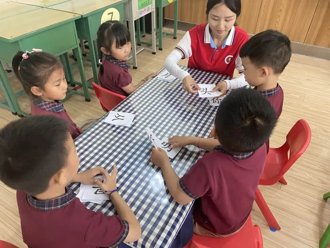 【以花為令，字詞為伴】—私立一中附屬幼兒園“識(shí)字飛花令”