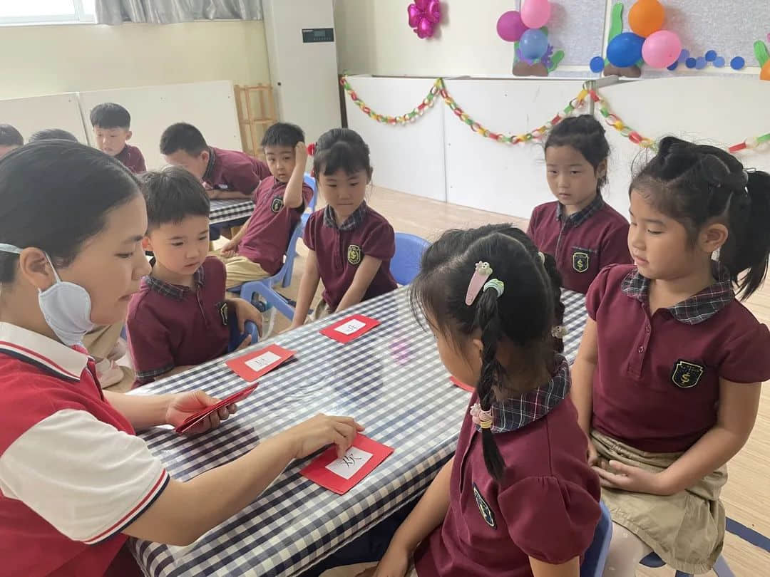 【以花為令，字詞為伴】—私立一中附屬幼兒園“識(shí)字飛花令”