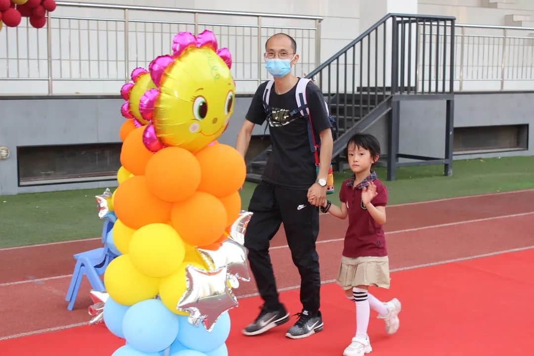 【畢業(yè)季】惜別 感恩 起航 一路成長—私立一中附屬幼兒園大班畢業(yè)盛典