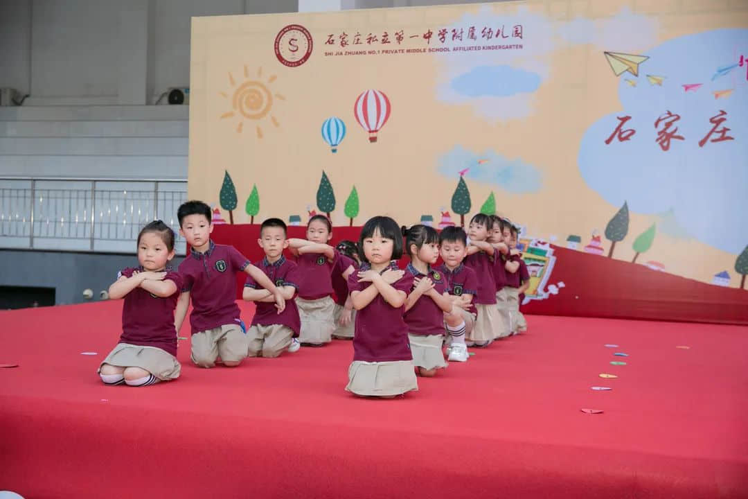 【畢業(yè)季】惜別 感恩 起航 一路成長—私立一中附屬幼兒園大班畢業(yè)盛典