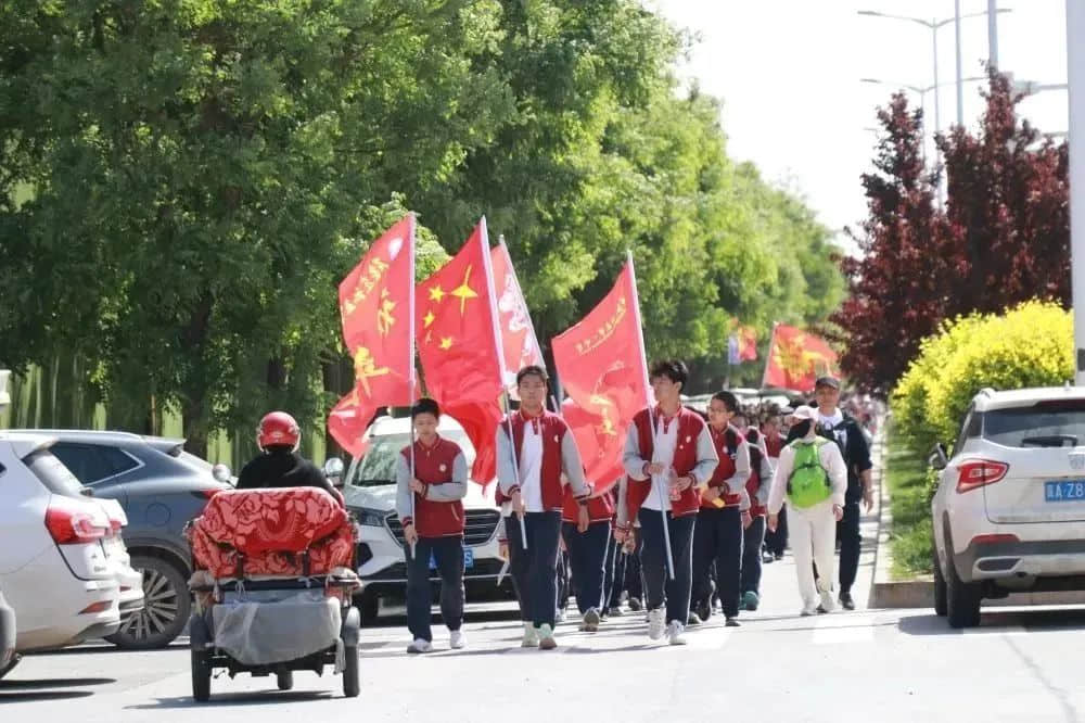 奮進(jìn)新時(shí)代 勵(lì)志青春行丨石家莊私立第一中學(xué)第二屆遠(yuǎn)足活動(dòng)