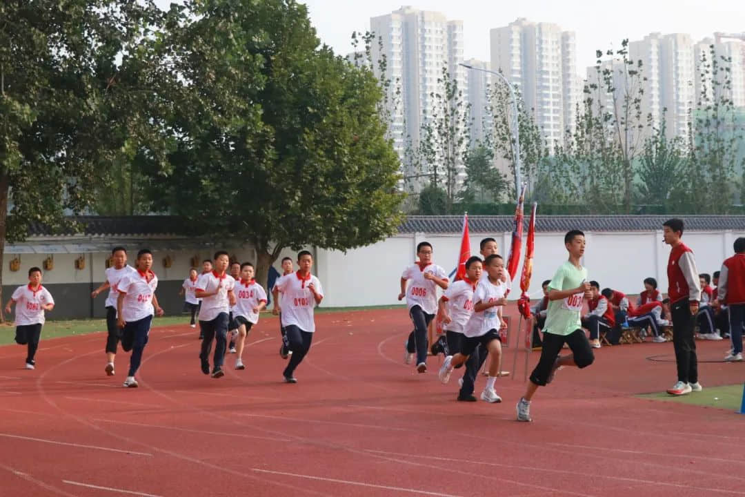 熱血燃青春 少年正風(fēng)華丨石家莊私立第一中學(xué)2023年秋季運(yùn)動(dòng)會(huì)圓滿舉行