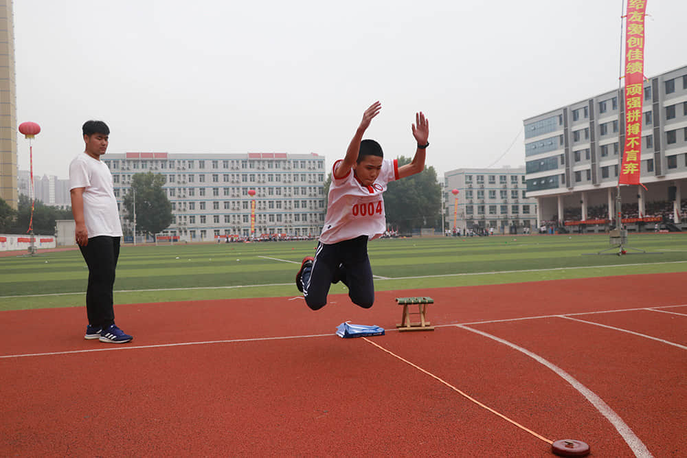 熱血燃青春 少年正風(fēng)華丨石家莊私立第一中學(xué)2023年秋季運(yùn)動(dòng)會(huì)圓滿舉行