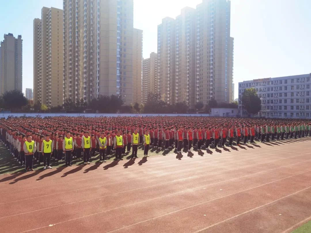 消防演練始于心 防患未然始于行丨私立一中消防安全應(yīng)急疏散演練