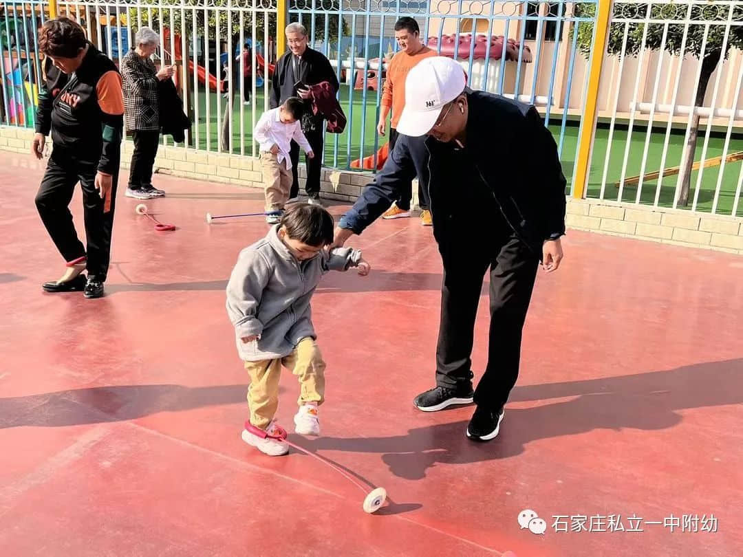 【幼之育】愛(ài)滿重陽(yáng) 孝潤(rùn)童心——石家莊私立第一中學(xué)幼兒園