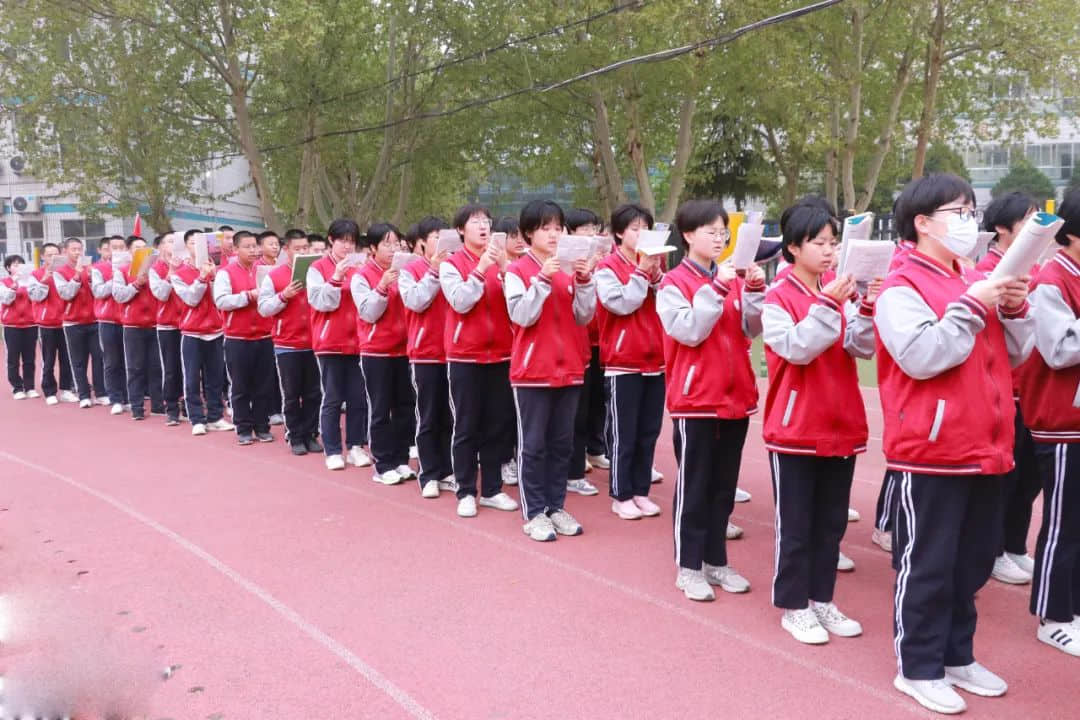 書聲瑯瑯沐朝陽 立志勤學共韶華丨早讀之星風采展示