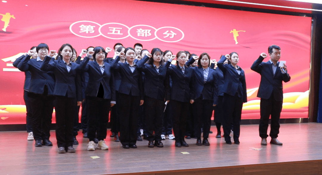 乘風破浪戰(zhàn)百日 踔厲奮進鑄輝煌丨高三年級迎戰(zhàn)高考百日誓師活動