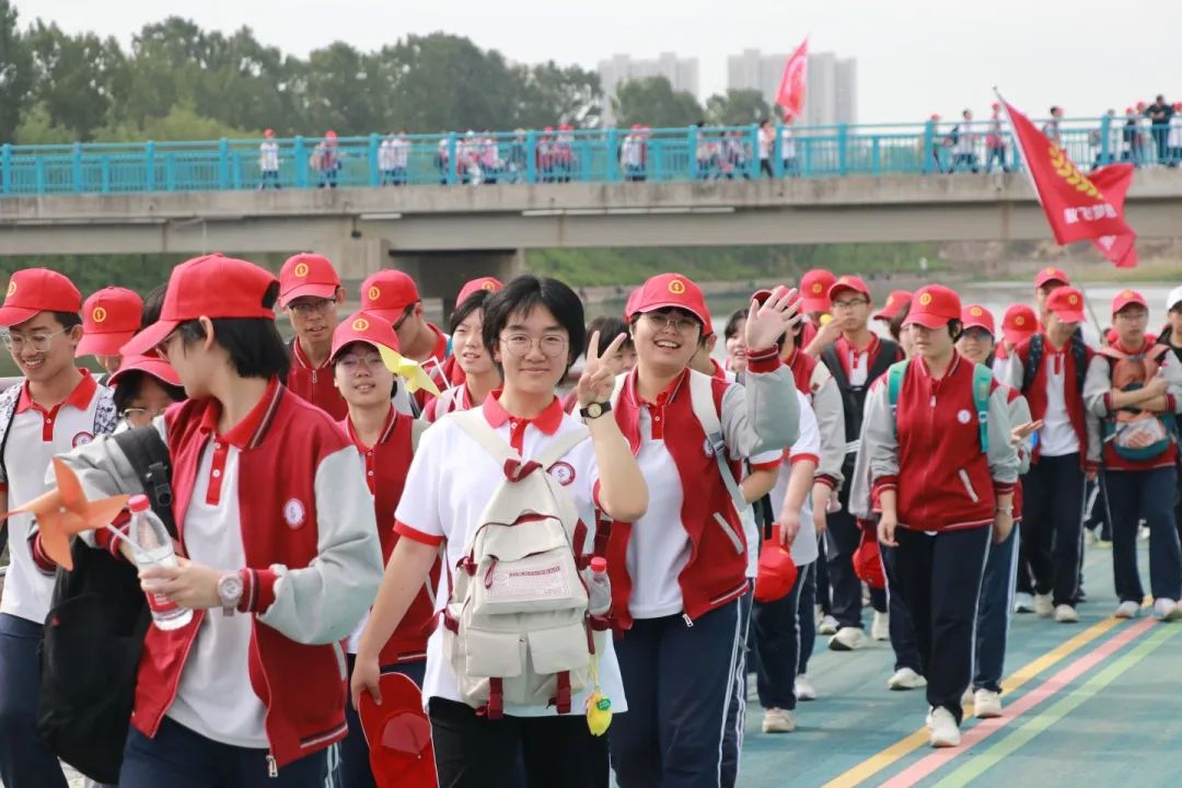 奮進(jìn)新時(shí)代 勵(lì)志青春行丨石家莊私立第一中學(xué)第三屆遠(yuǎn)足活動(dòng)圓滿完成