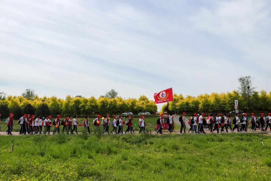 奮進(jìn)新時(shí)代 勵(lì)志青春行丨石家莊私立第一中學(xué)第三屆遠(yuǎn)足活動(dòng)圓滿完成