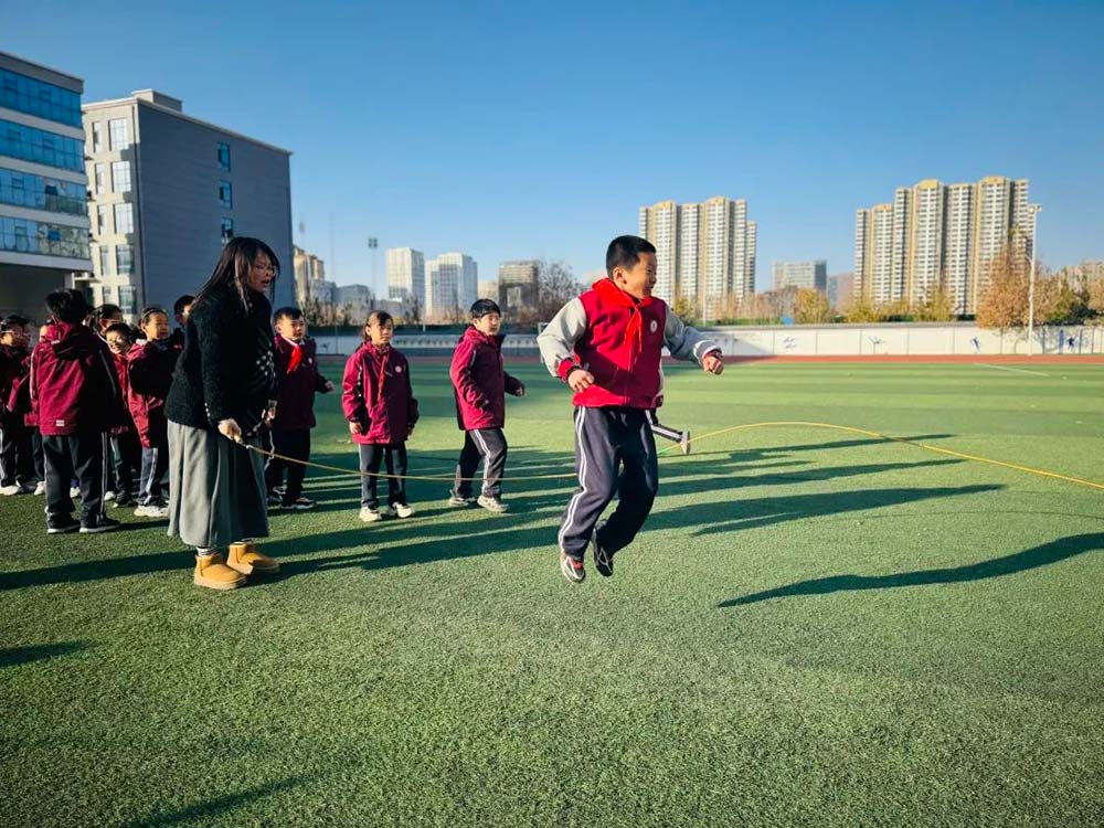 【立小 ? 體育】躍動(dòng)三跳 炫彩冬日｜三跳運(yùn)動(dòng)會(huì)綻放立小