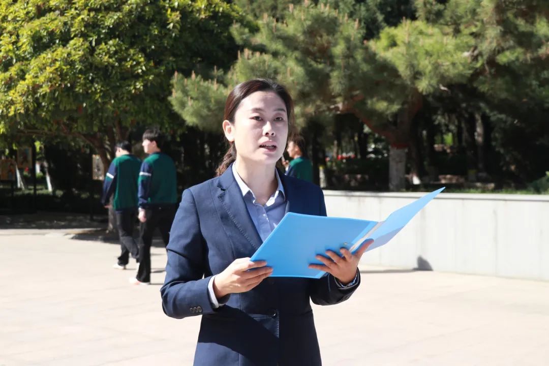 緬懷先烈志 共鑄中華魂丨私立一中開展清明祭掃活動(dòng)