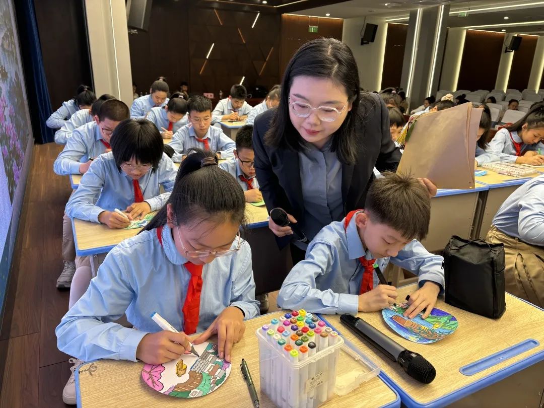 【立小 ? 研修】“名師課堂”2025年全國中小學觀摩課語文專場在我校華彩綻放