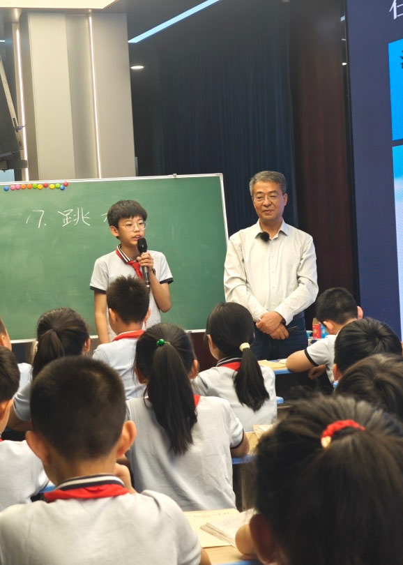【立小 ? 研修】“名師課堂”2025年全國中小學觀摩課語文專場在我校華彩綻放