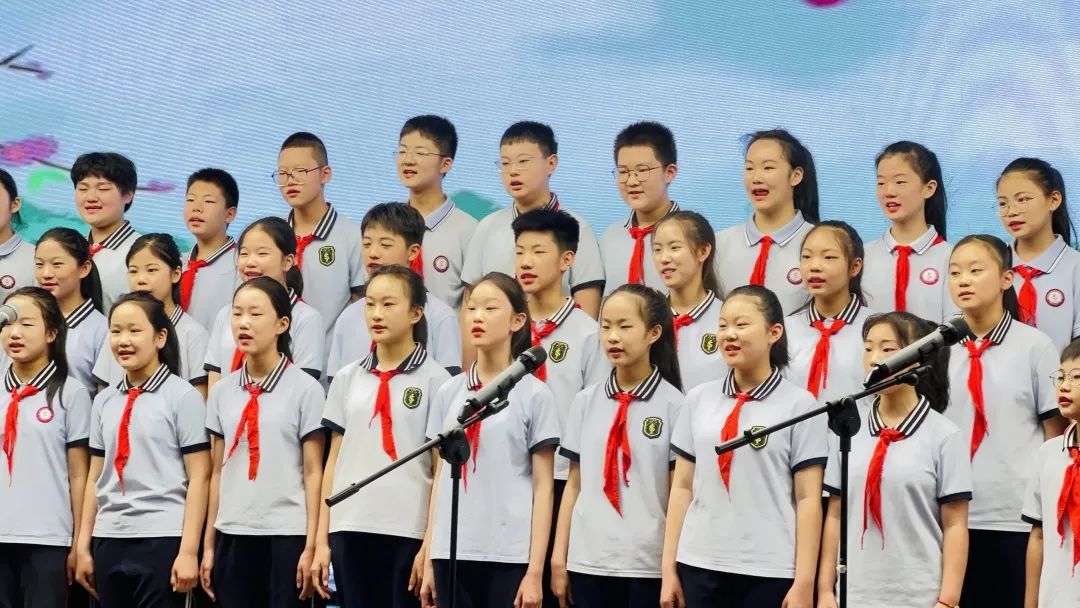 【立小 ? 榮耀】中華詩(shī)園河北朗誦藝術(shù)團(tuán)啟動(dòng)儀式暨河北石家莊辦事處成立儀式在我校華彩開(kāi)啟