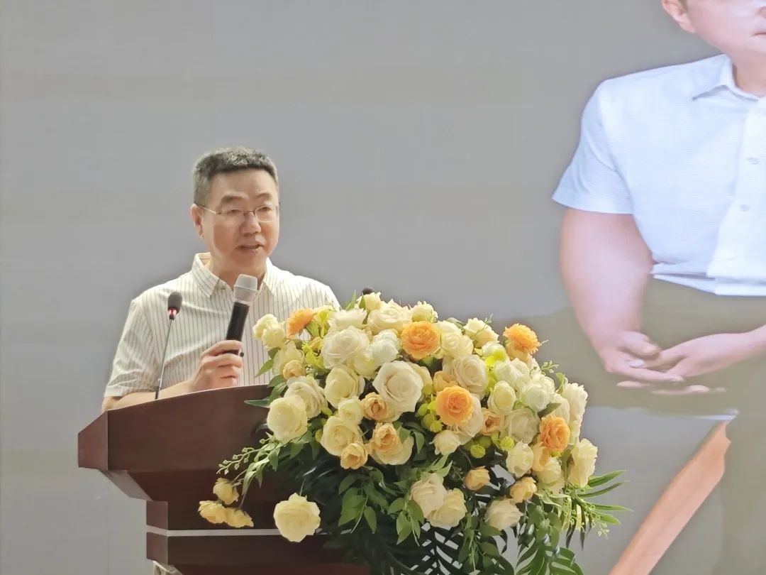 【立小 ? 榮耀】中華詩(shī)園河北朗誦藝術(shù)團(tuán)啟動(dòng)儀式暨河北石家莊辦事處成立儀式在我校華彩開(kāi)啟
