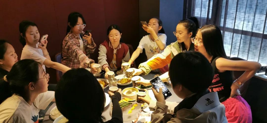 【立小 ? 畢業(yè)】嘿，小俠們的“京”彩旅行來啦~｜小初銜接部畢業(yè)活動紀實
