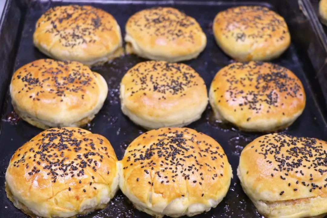 學(xué)生之眼：透視食堂這個“校園味覺魔方”