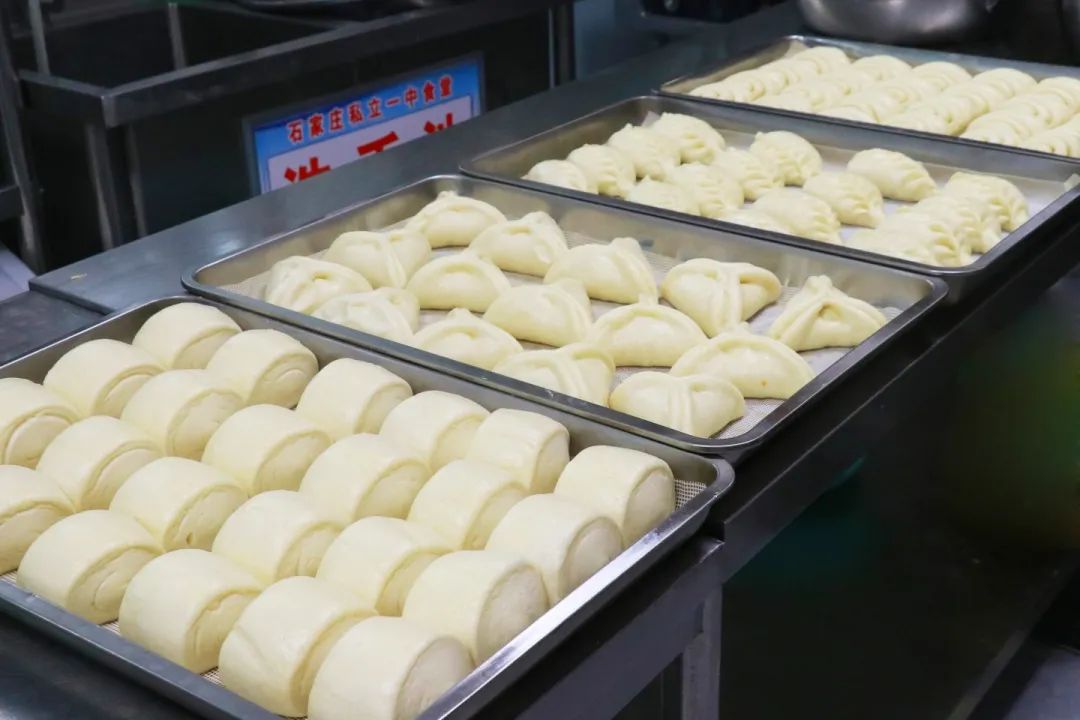 學(xué)生之眼：透視食堂這個“校園味覺魔方”