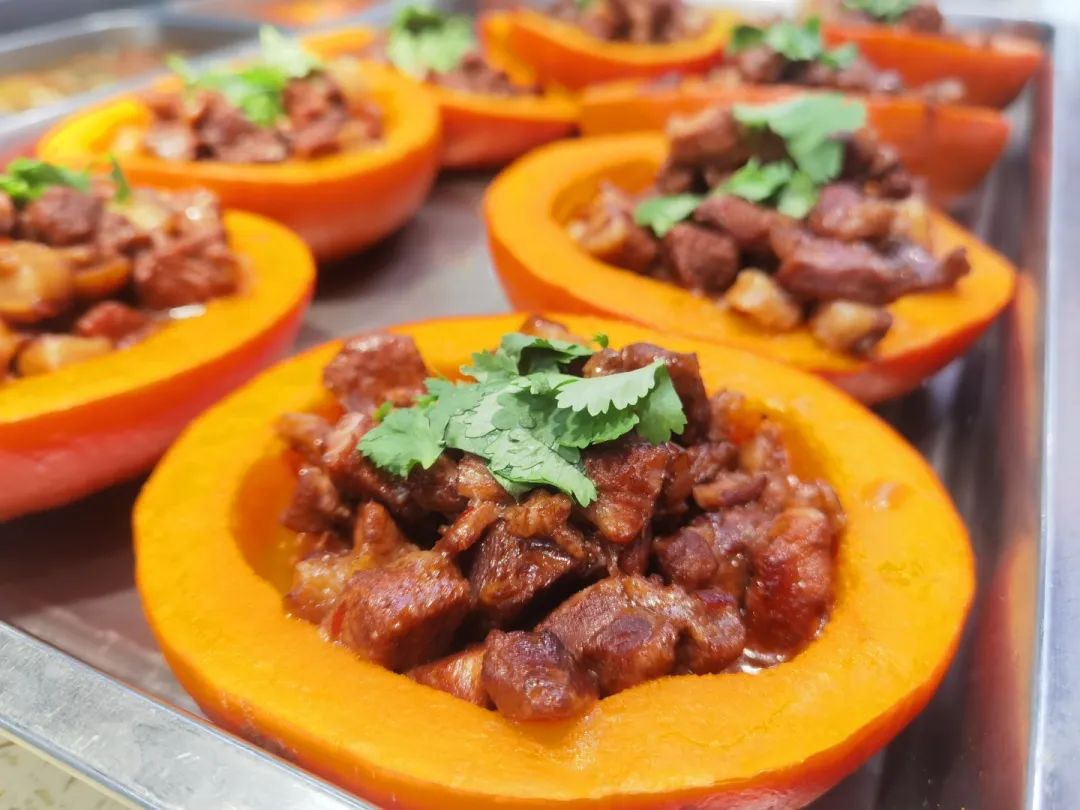 學(xué)生之眼：透視食堂這個“校園味覺魔方”
