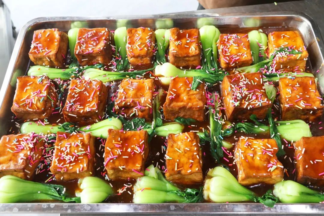 學(xué)生之眼：透視食堂這個“校園味覺魔方”