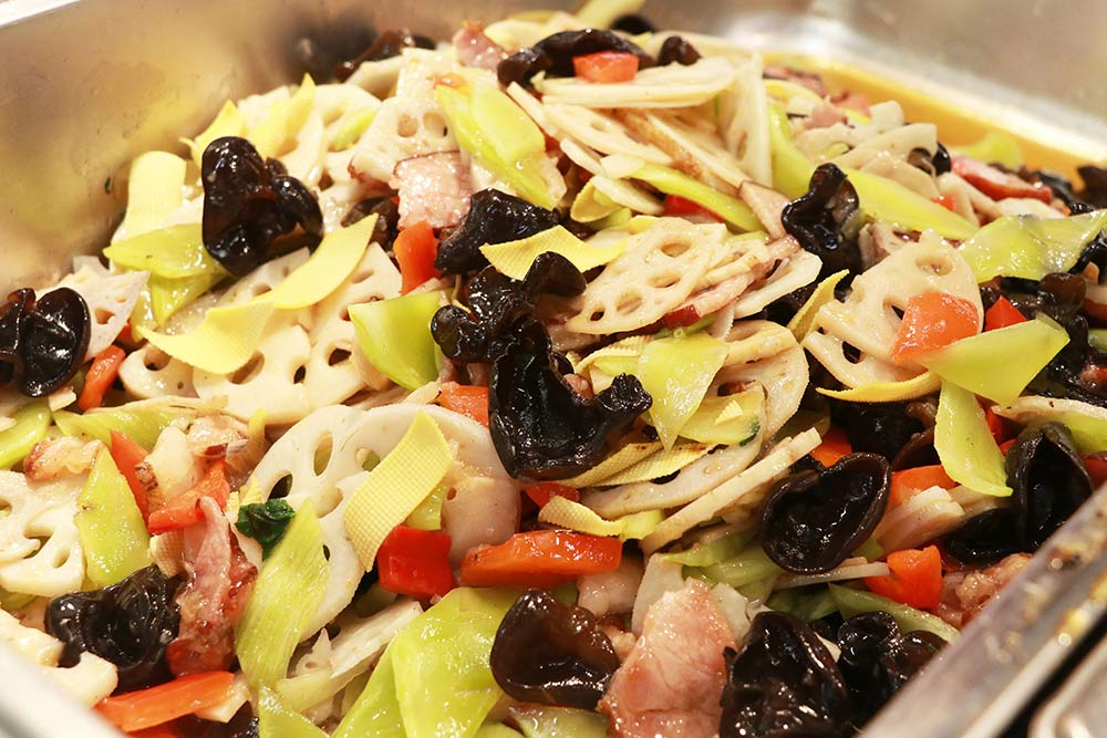 學(xué)生之眼：透視食堂這個“校園味覺魔方”