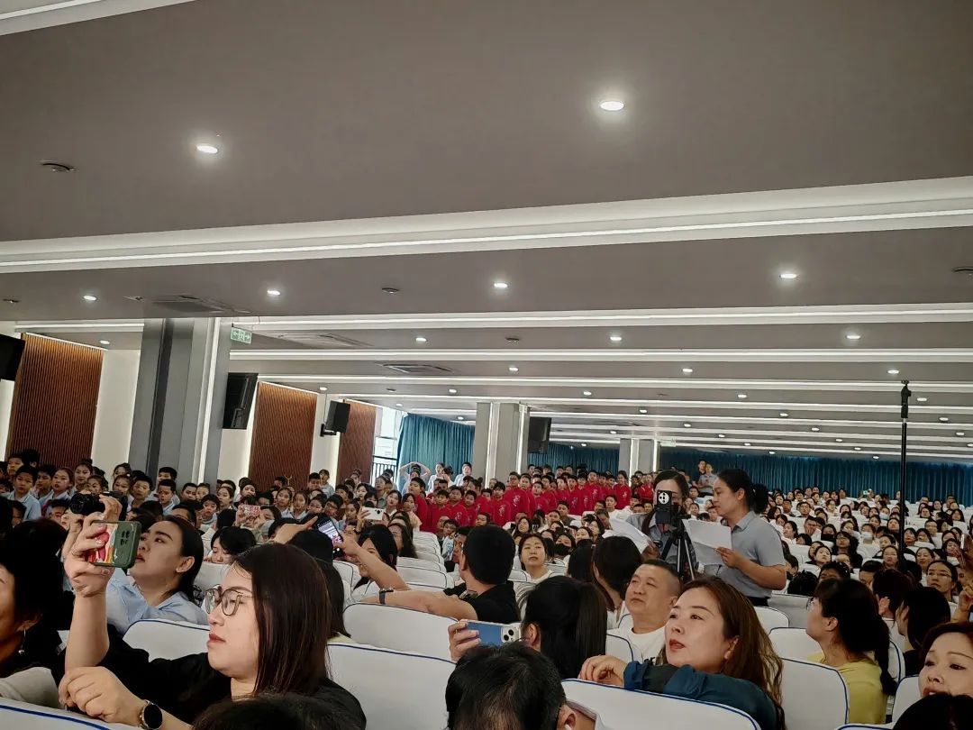 【立小 ? 美育】當(dāng)經(jīng)典名著“活”起來(lái) 看少年如何演繹江湖豪情｜名著項(xiàng)目式學(xué)習(xí)之戲說(shuō)水滸