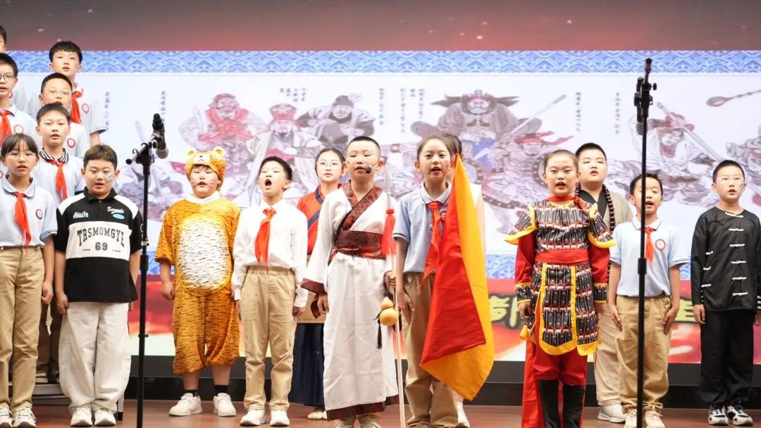 【立小 ? 美育】當(dāng)經(jīng)典名著“活”起來(lái) 看少年如何演繹江湖豪情｜名著項(xiàng)目式學(xué)習(xí)之戲說(shuō)水滸