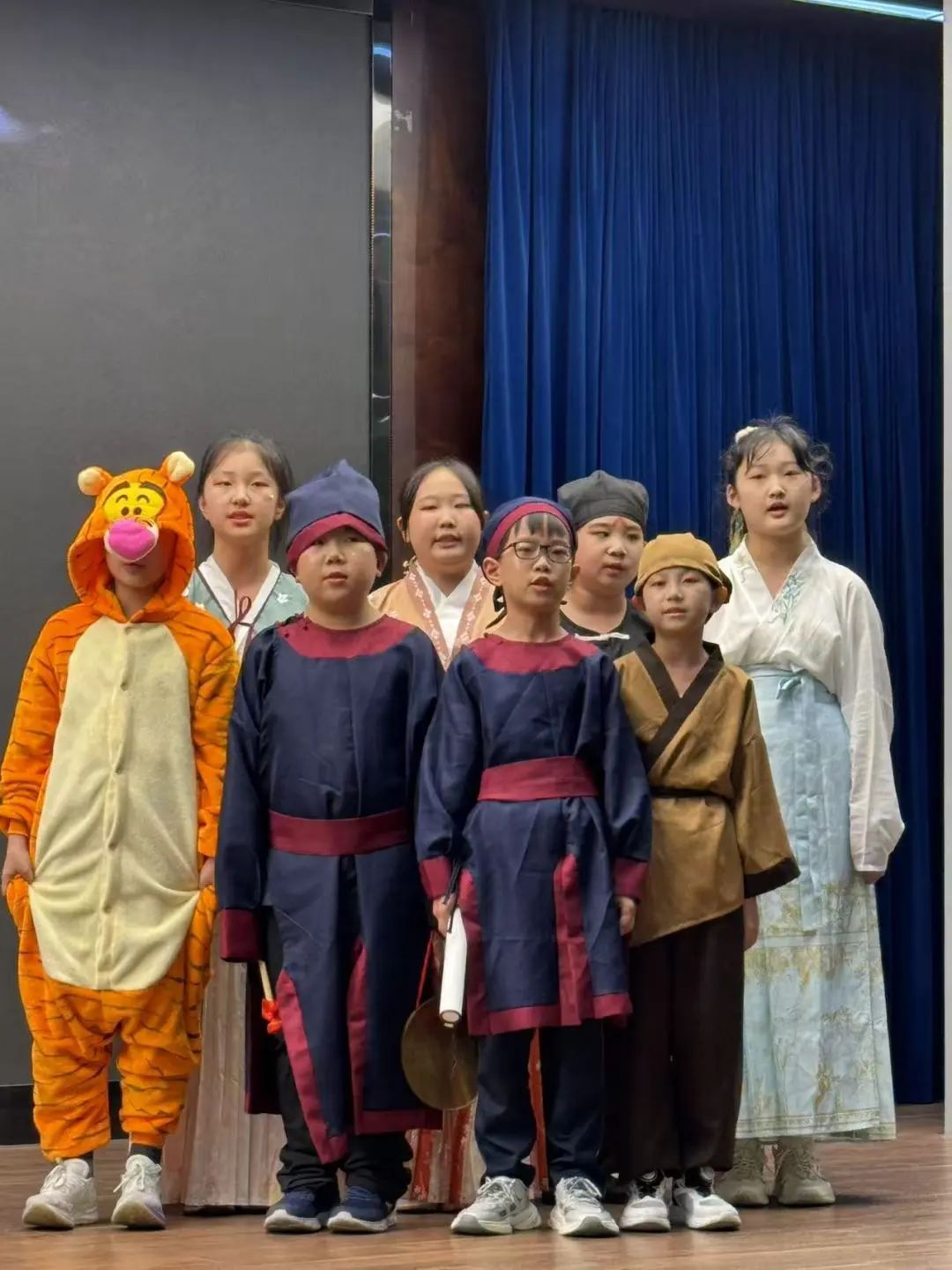 【立小 ? 美育】當(dāng)經(jīng)典名著“活”起來(lái) 看少年如何演繹江湖豪情｜名著項(xiàng)目式學(xué)習(xí)之戲說(shuō)水滸