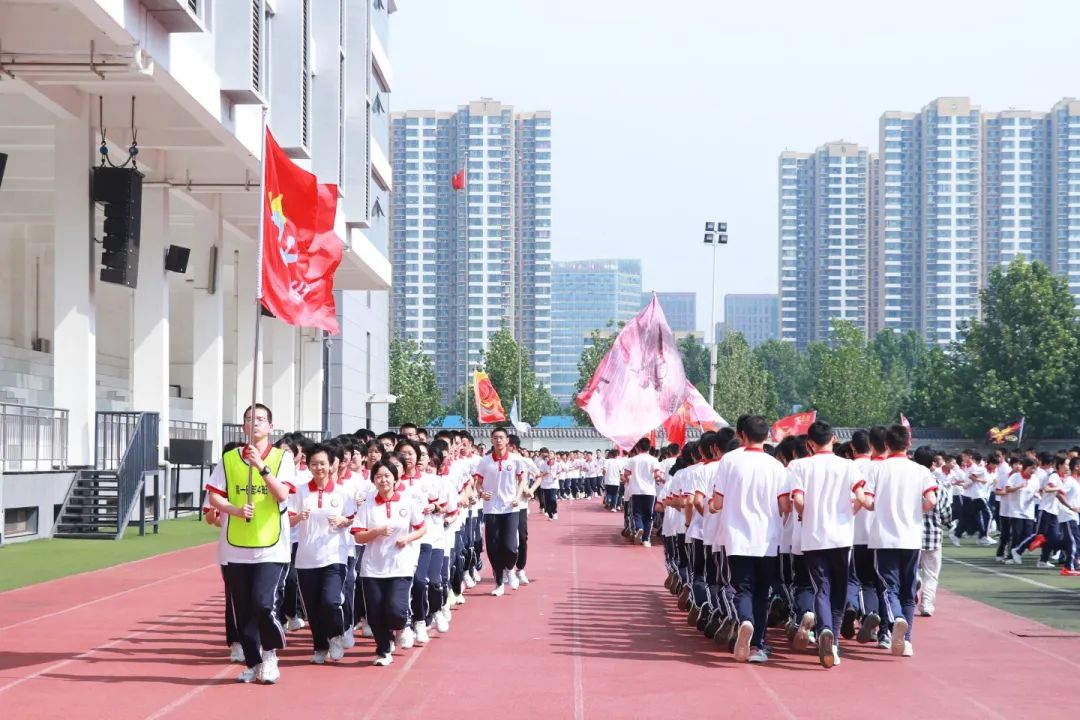 學(xué)生之眼：解析特色跑操這曲校園運動交響
