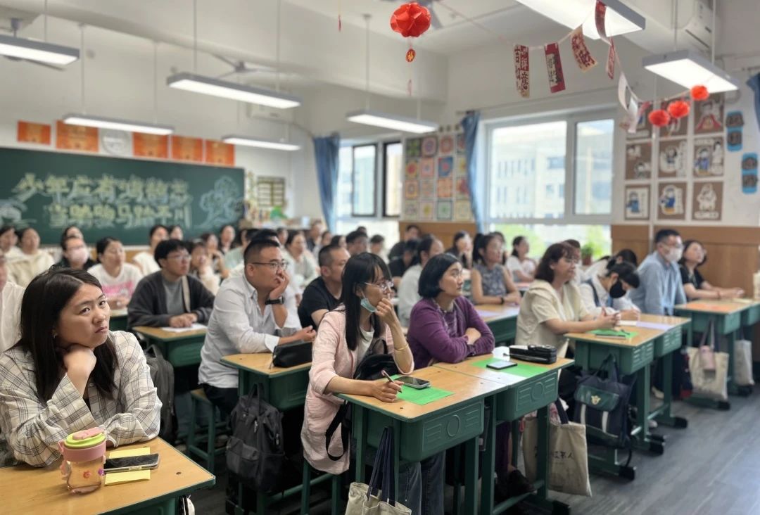 【立小?家校共育】又一種教育智慧！從家長會(huì)開始 | 2024-2025學(xué)年下學(xué)期家長會(huì)溫馨落幕