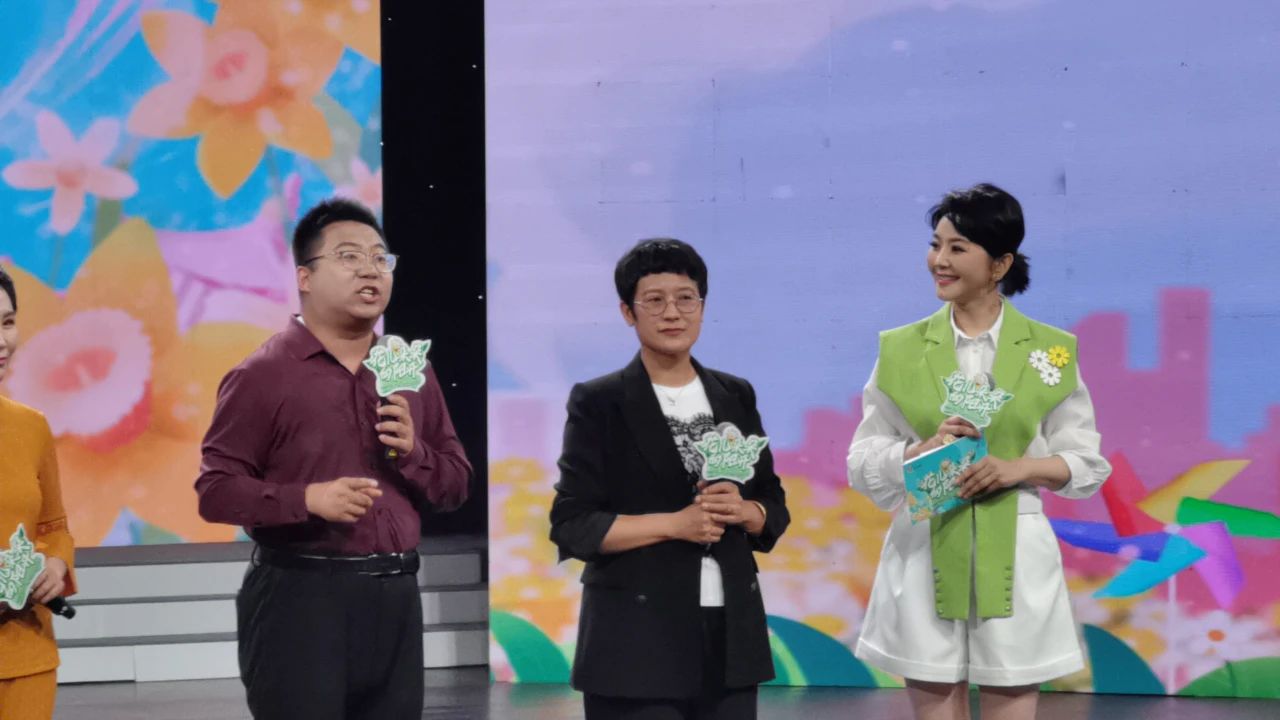 【立小?美育】花開(kāi)六月 童夢(mèng)綻放|立娃參加省臺(tái)六一兒童節(jié)融媒體直播